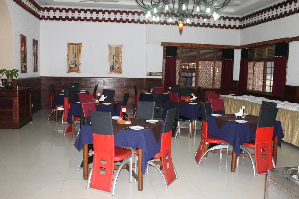 New Dodoma Hotel Экстерьер фото