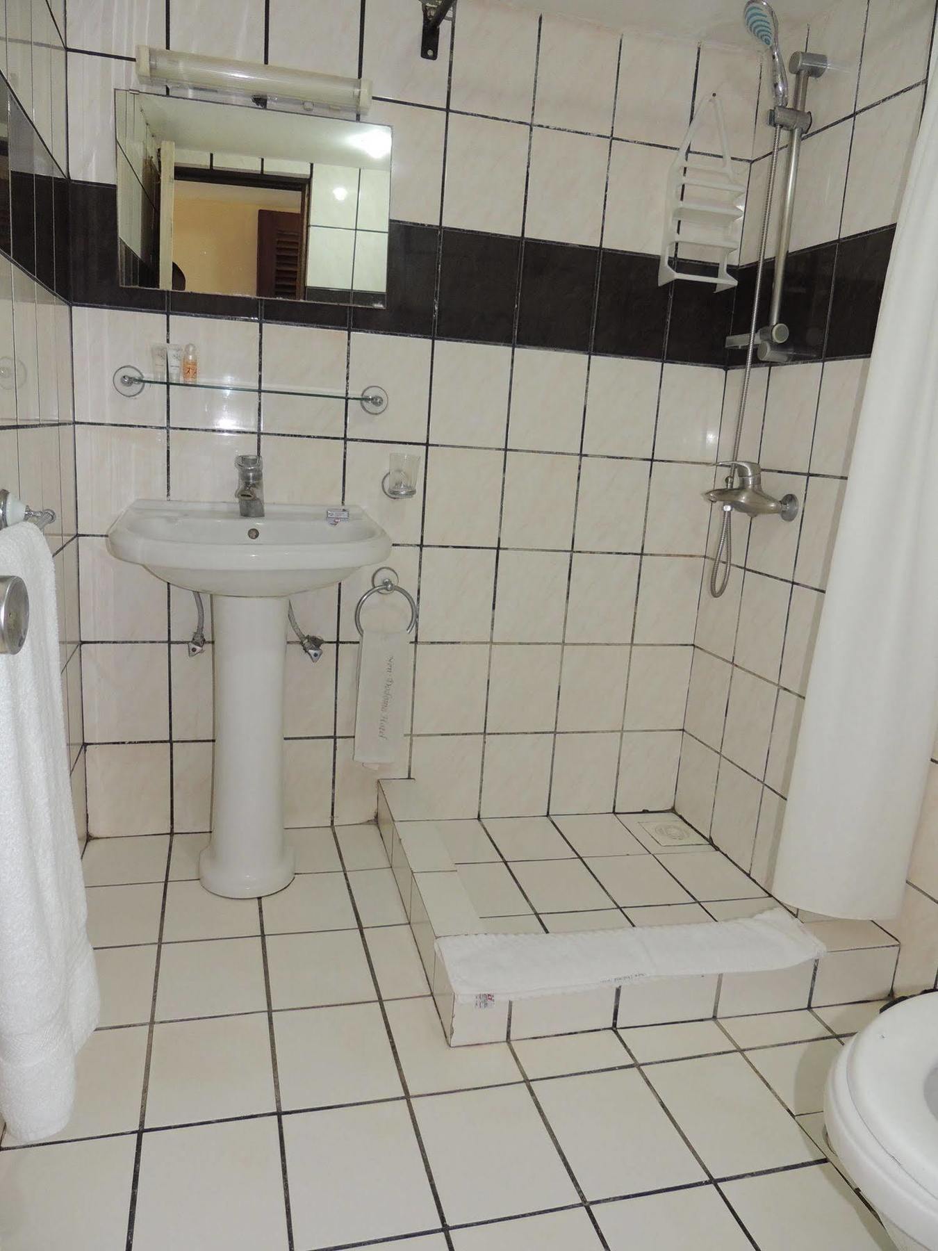 New Dodoma Hotel Экстерьер фото