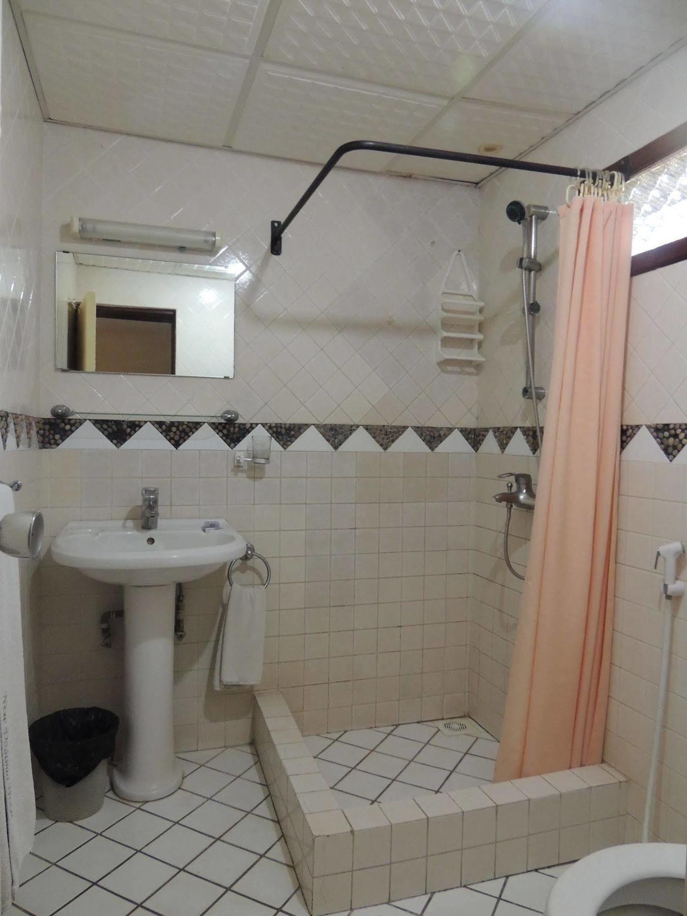 New Dodoma Hotel Экстерьер фото