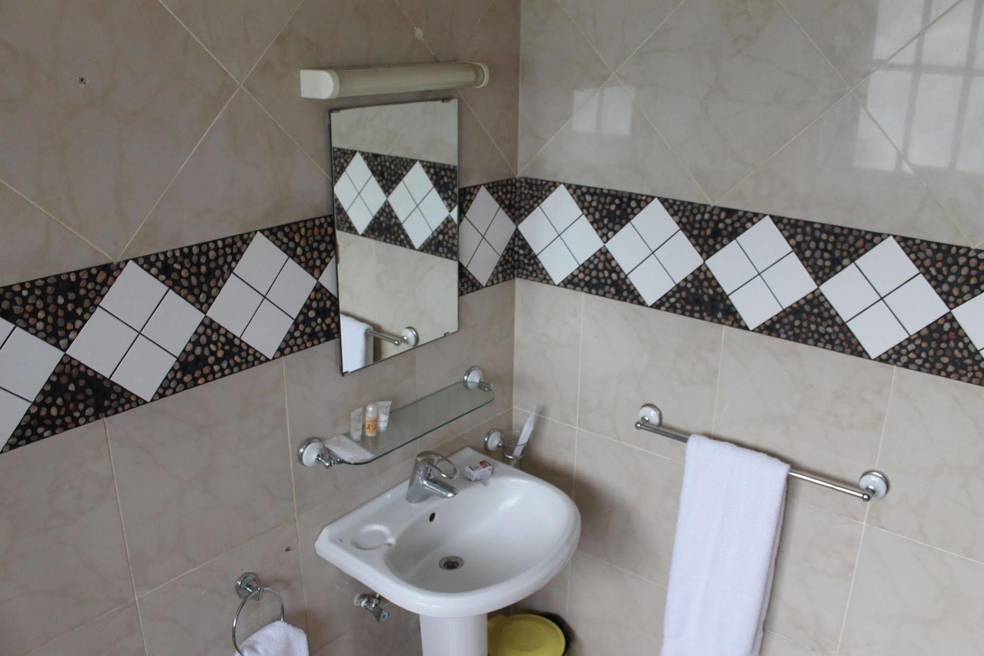 New Dodoma Hotel Экстерьер фото
