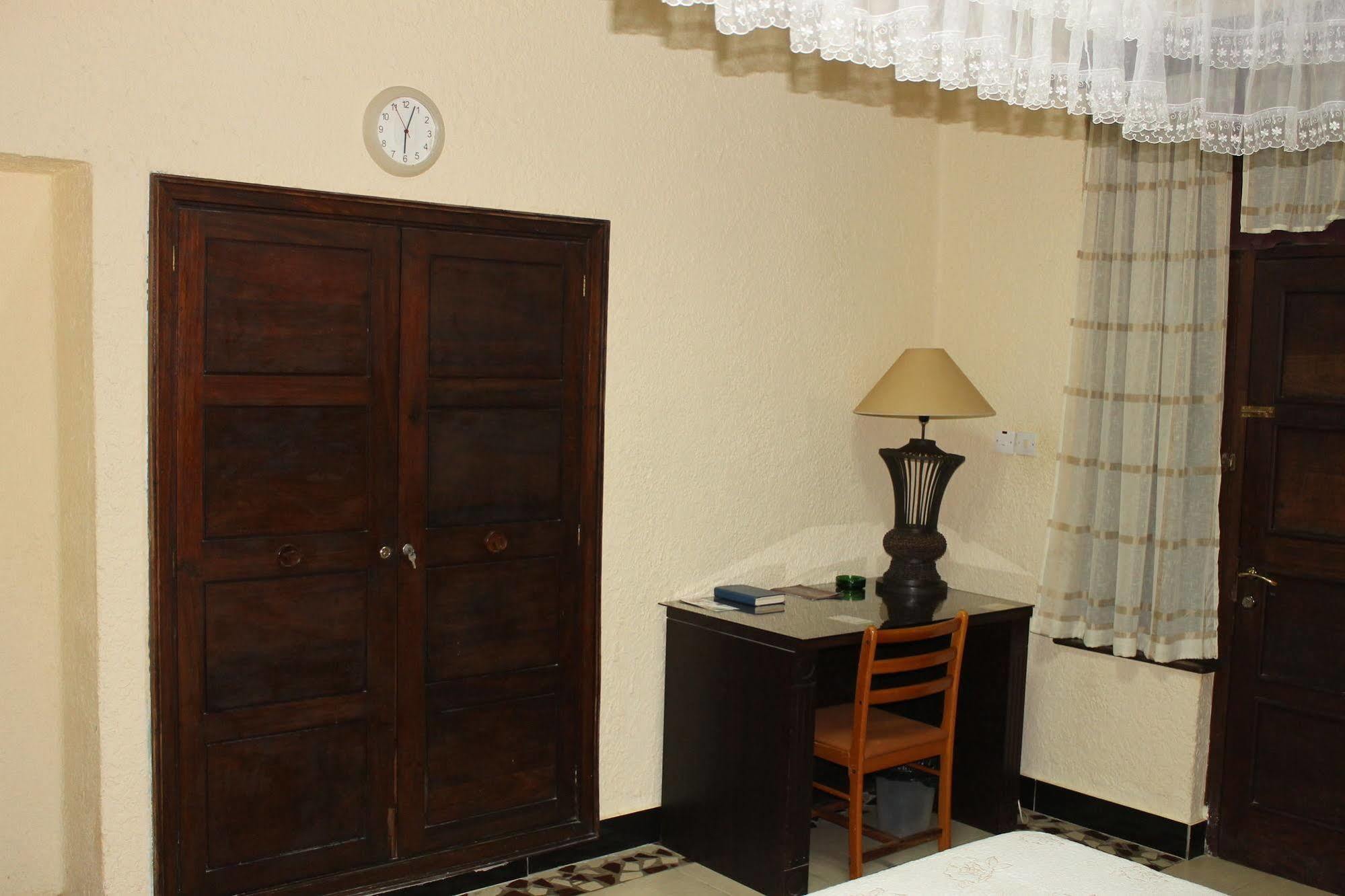New Dodoma Hotel Экстерьер фото